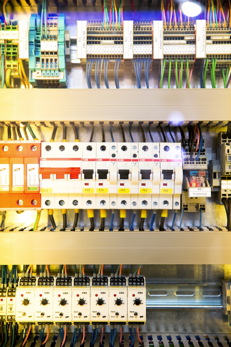Low Voltage Division - Switchgear and Panels
